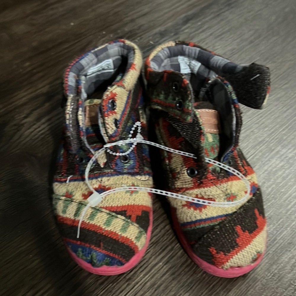 Toms kids shoes